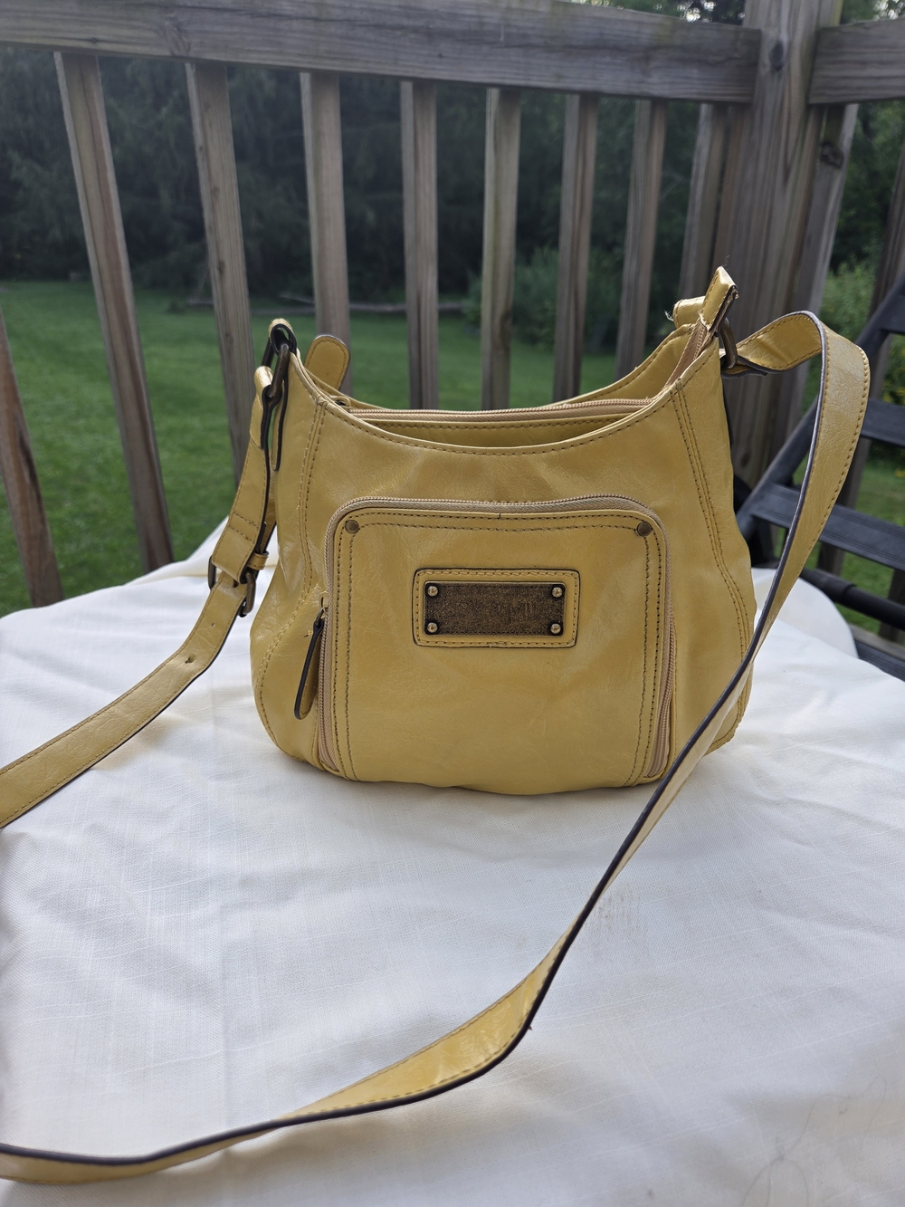 Ruby & Mila Yellow Leather Crossbody Shoulder Bag